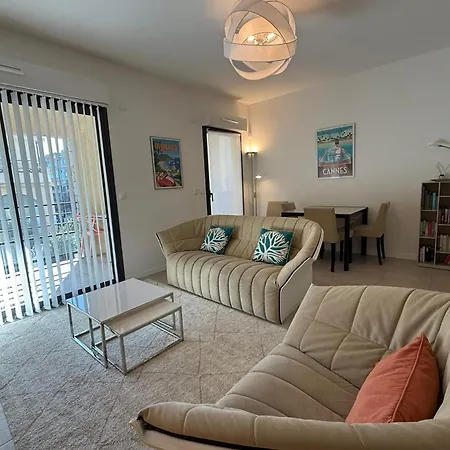Superbe 4 Pers Vue Mer&terrasse Parking Privé Remparts Appartement Antibes